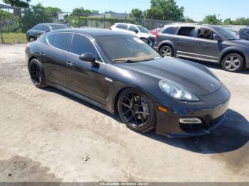  Salvage Porsche Panamera
