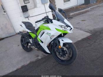  Salvage Kawasaki Ex650