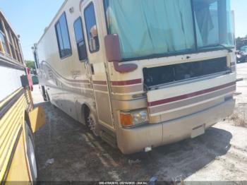  Salvage Freightliner Chassis