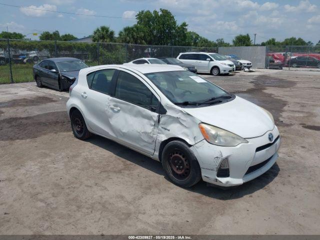  Salvage Toyota Prius c