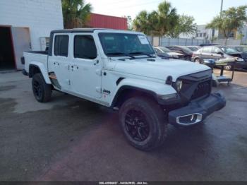  Salvage Jeep Gladiator