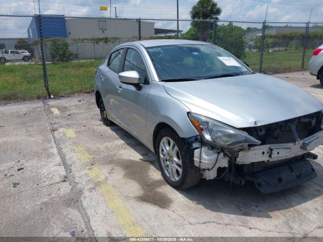 Salvage Toyota Yaris