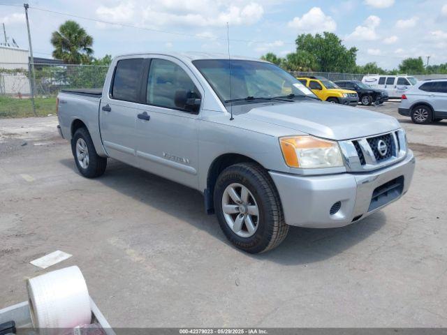  Salvage Nissan Titan