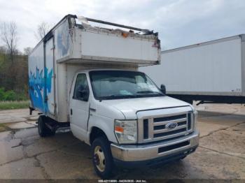  Salvage Ford E-350