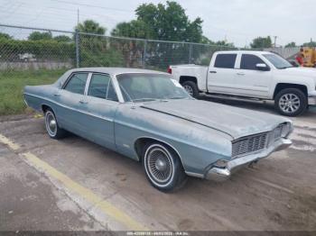  Salvage Ford LTD