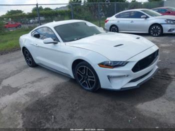  Salvage Ford Mustang