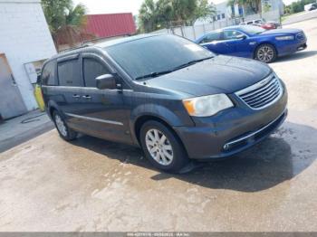  Salvage Chrysler Town & Country