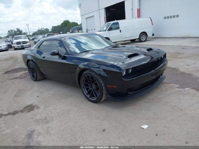  Salvage Dodge Challenger