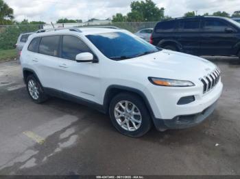  Salvage Jeep Cherokee