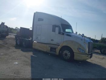  Salvage Kenworth Construction