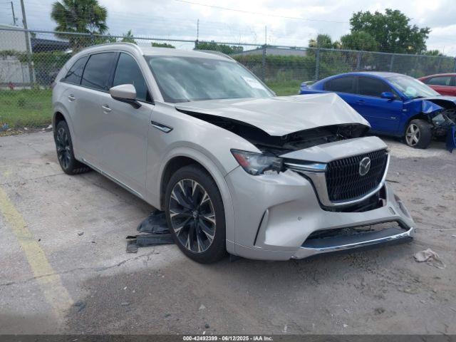  Salvage Mazda Cx