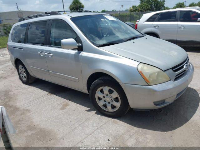  Salvage Kia Sedona