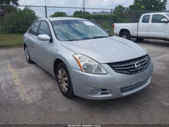  Salvage Nissan Altima