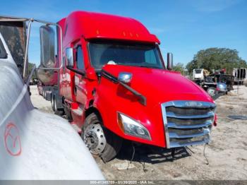  Salvage Freightliner New Cascadia 126