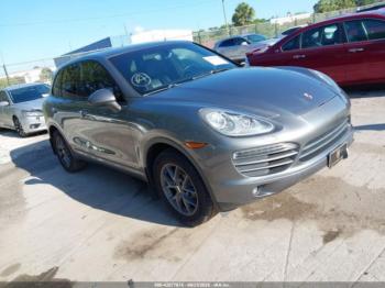  Salvage Porsche Cayenne