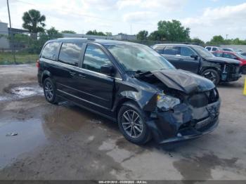  Salvage Dodge Grand Caravan