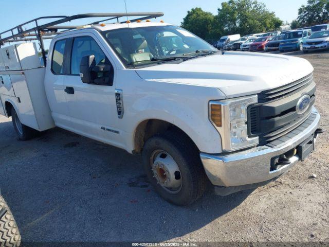  Salvage Ford F-350