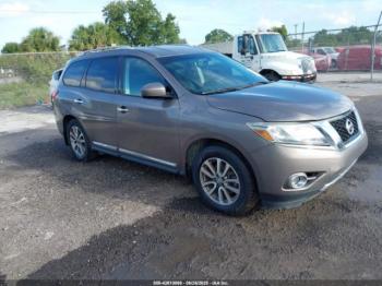  Salvage Nissan Pathfinder