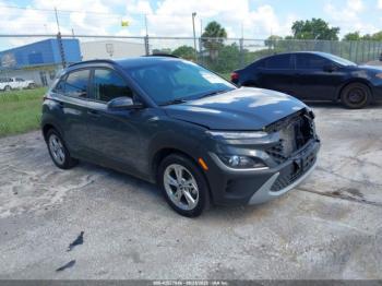 Salvage Hyundai KONA