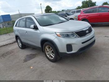  Salvage Kia Sorento