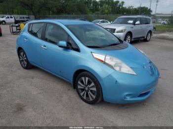  Salvage Nissan LEAF