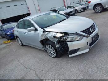  Salvage Nissan Altima