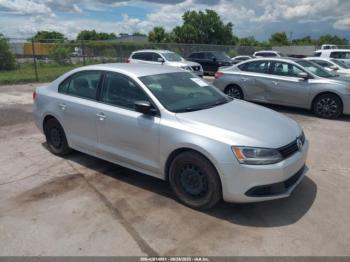  Salvage Volkswagen Jetta