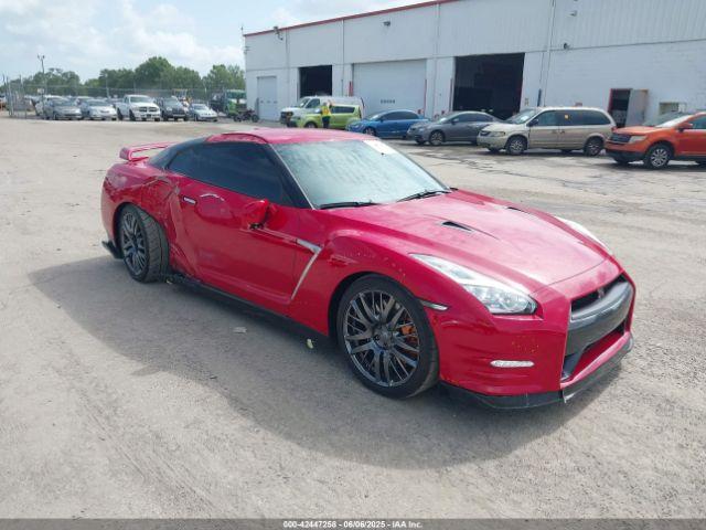  Salvage Nissan GT-R