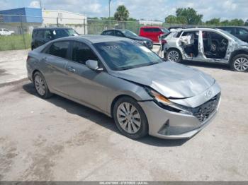  Salvage Hyundai ELANTRA