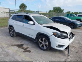  Salvage Jeep Cherokee