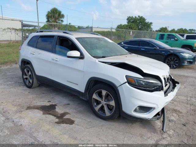  Salvage Jeep Cherokee