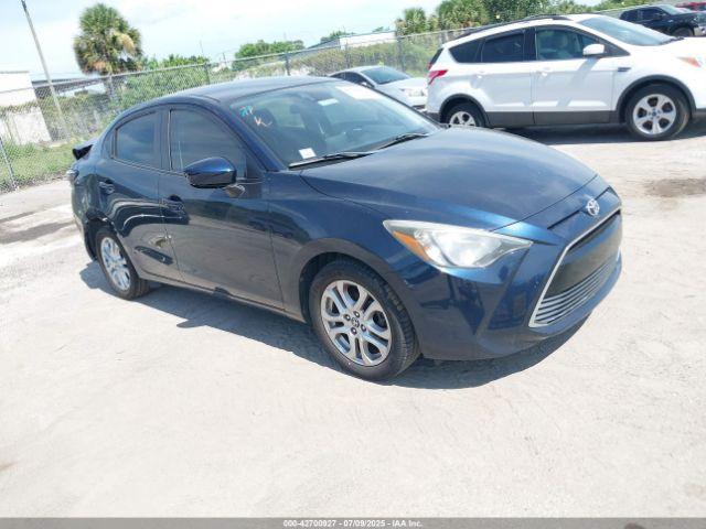  Salvage Toyota Yaris