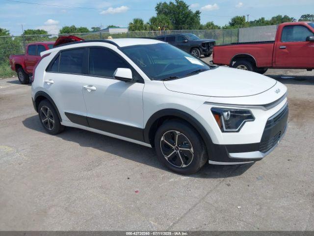  Salvage Kia Niro