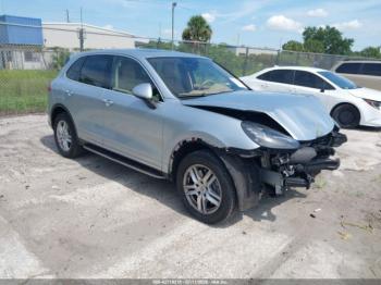  Salvage Porsche Cayenne