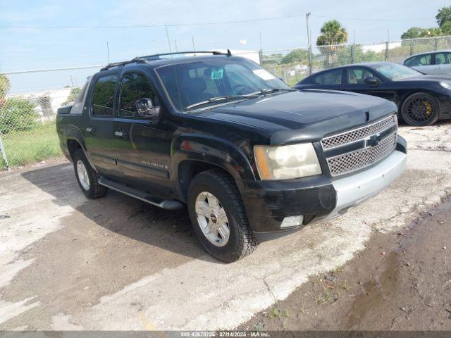  Salvage Chevrolet Avalanche 1500