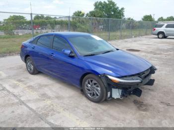  Salvage Hyundai ELANTRA
