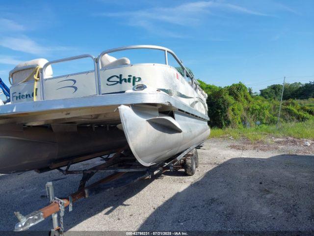 Salvage Bennington Boat