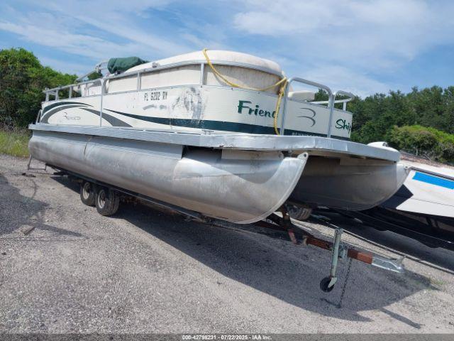  Salvage Bennington Boat