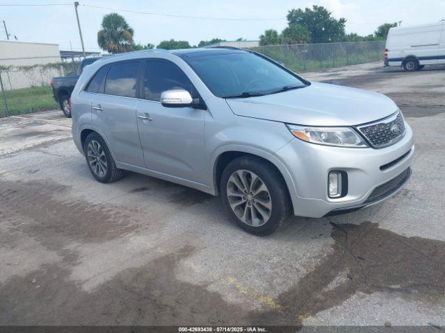  Salvage Kia Sorento