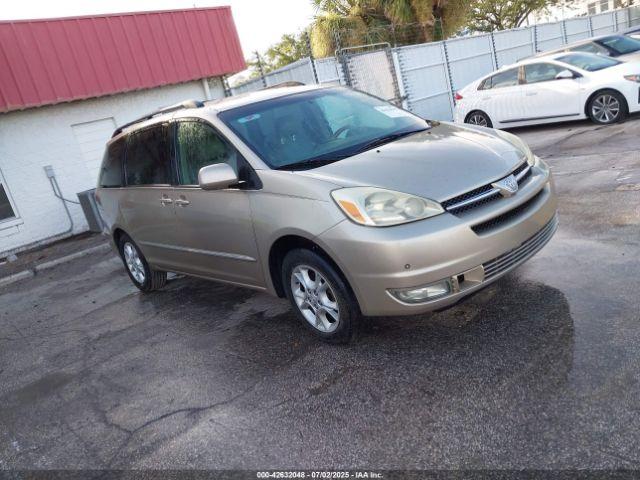  Salvage Toyota Sienna