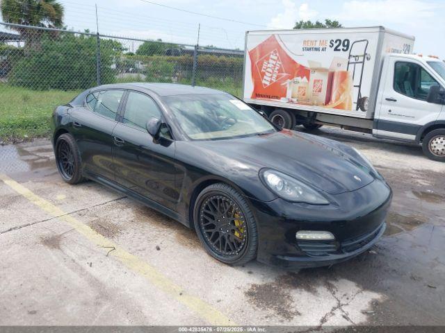  Salvage Porsche Panamera