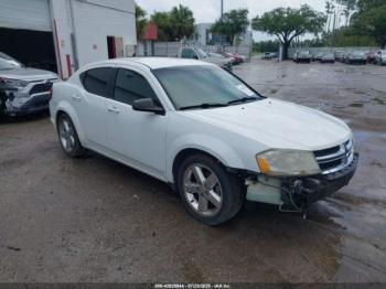  Salvage Dodge Avenger