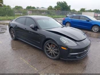  Salvage Porsche Panamera