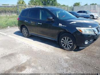  Salvage Nissan Pathfinder