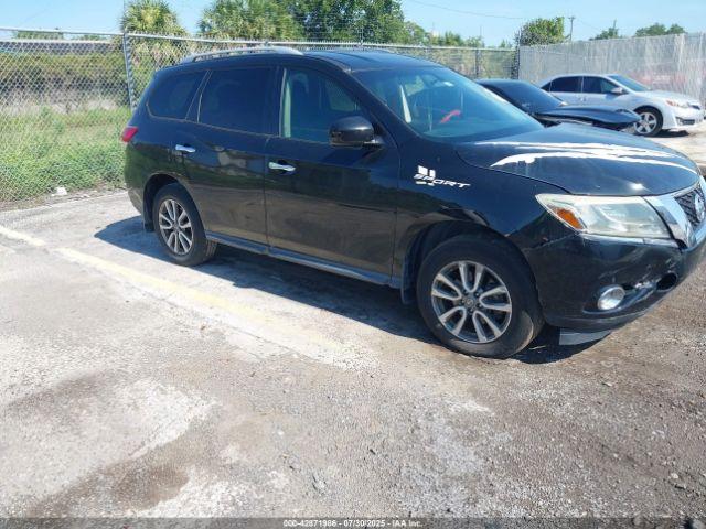  Salvage Nissan Pathfinder