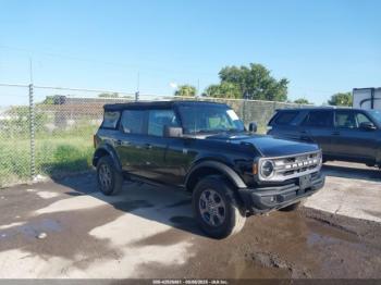  Salvage Ford Bronco