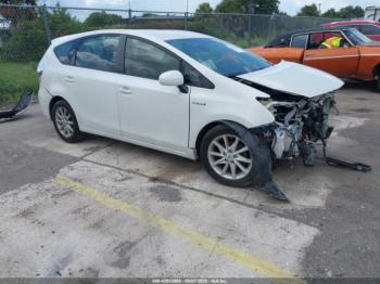  Salvage Toyota Prius v