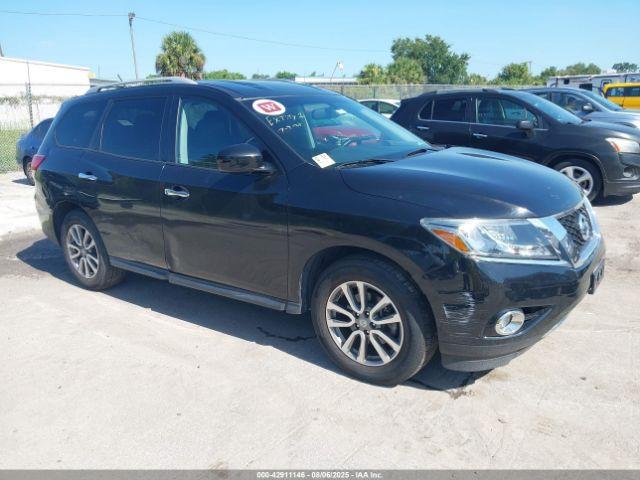  Salvage Nissan Pathfinder