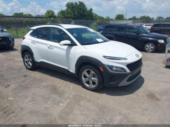  Salvage Hyundai KONA