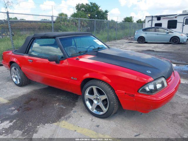  Salvage Ford Mustang